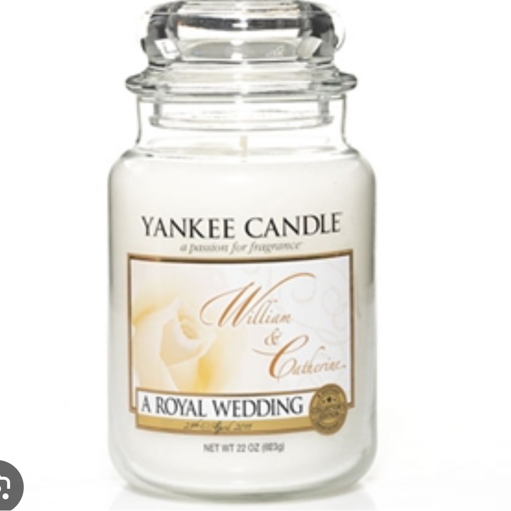 Yankee Candle A Royal Wedding Candle  22 oz Jar NEW William and Catherine
